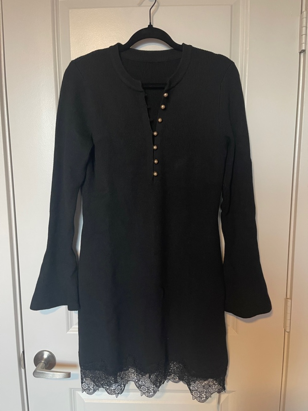 Commense Black Long-Sleeve Lace-Hem Dress with Button Details - Picture 4 of 6